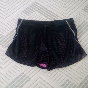 Under armour shorts size small